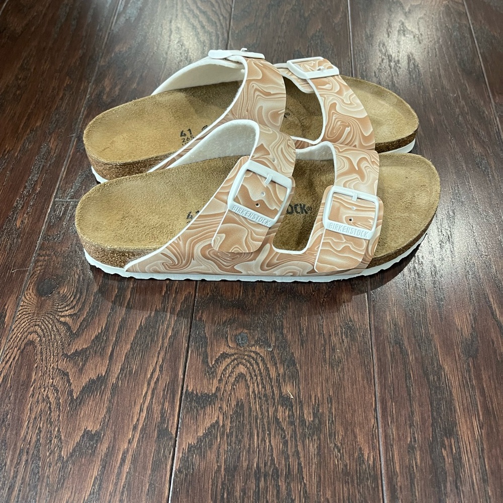 Birkenstock Arizona Birko-Flor Beige Marble Print Sandal Women Size 41  9.5/10 - Picture 3 of 8